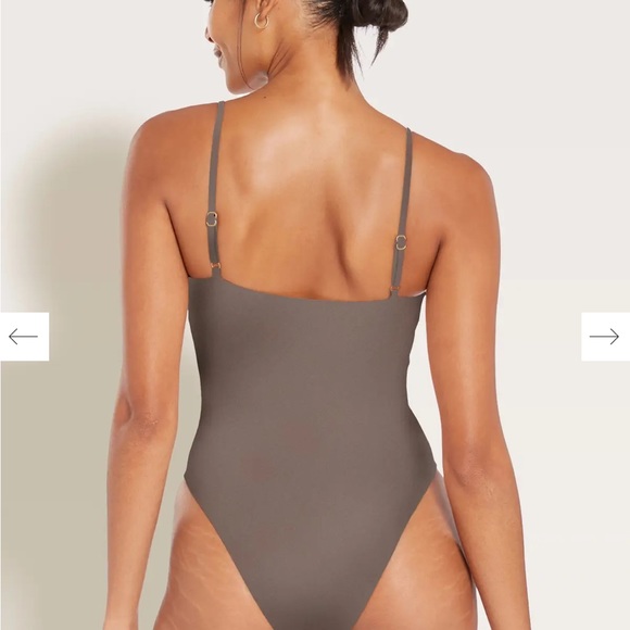 Vitamin A Swim White Ribbed one piece - Picture 4 of 5